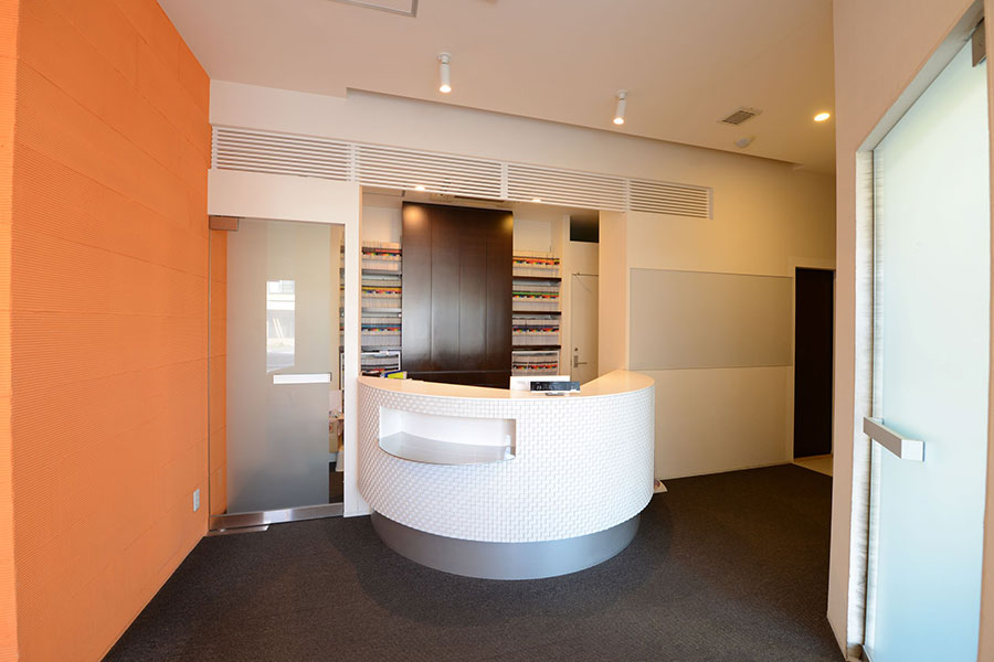 �A�N�A�f���^���N���j�b�N���� ��t����